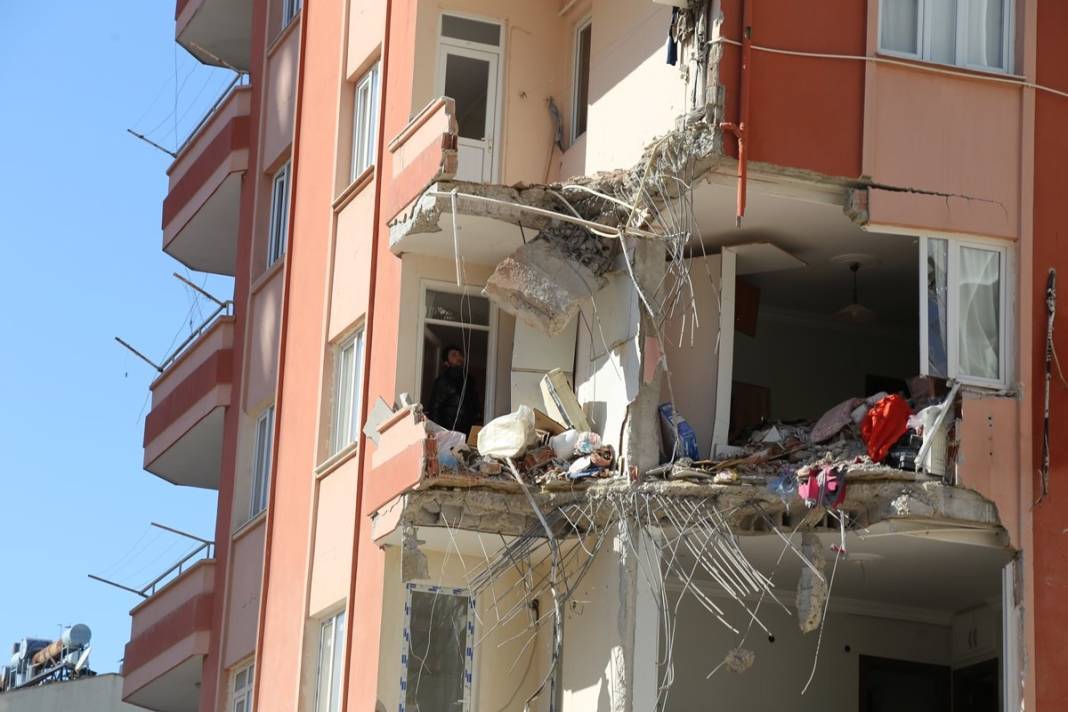 Deprem bölgesinde rakamlar korkunç! Felaketin boyutu gün geçtikçe ortaya çıkıyor 22